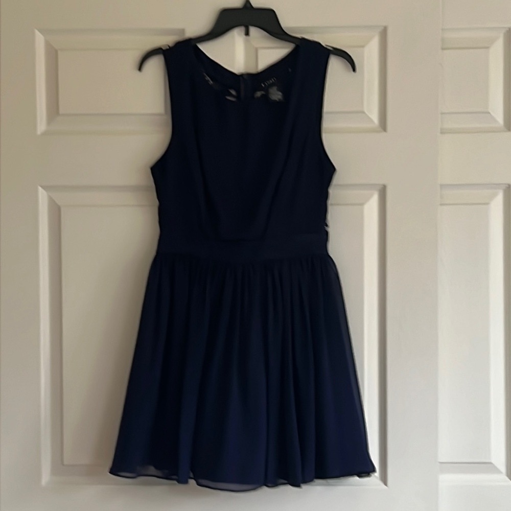 Beautiful navy blue dress with lace in the back